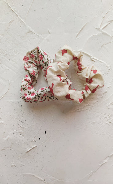 Scrunchie estampado pajaritos